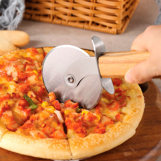 Pizza Cutter Wheels Feature